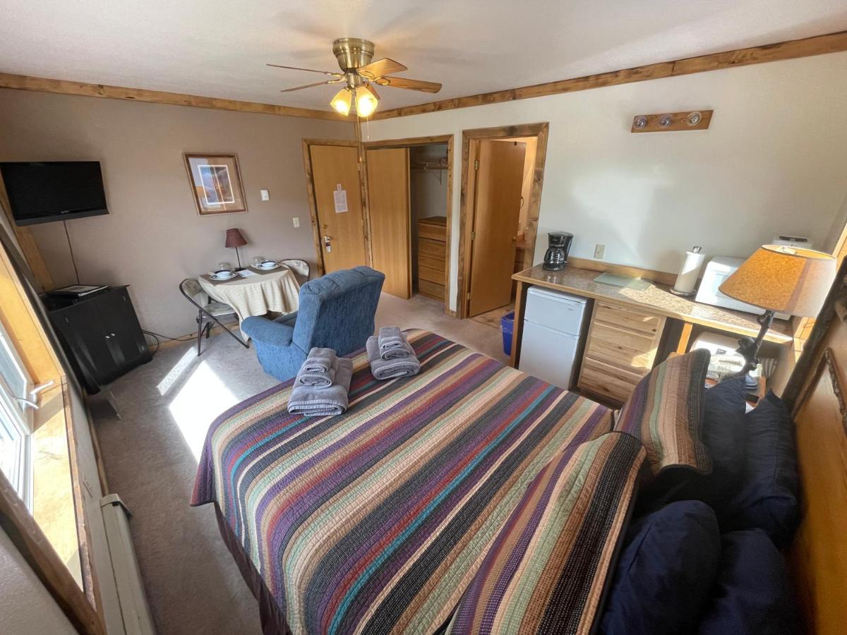 Denali Lakeview Inn Healy Exteriör bild